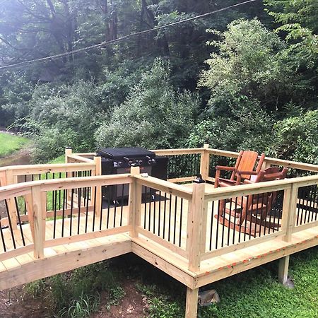 Smokey Max Cabin Pigeon Forge Exterior photo