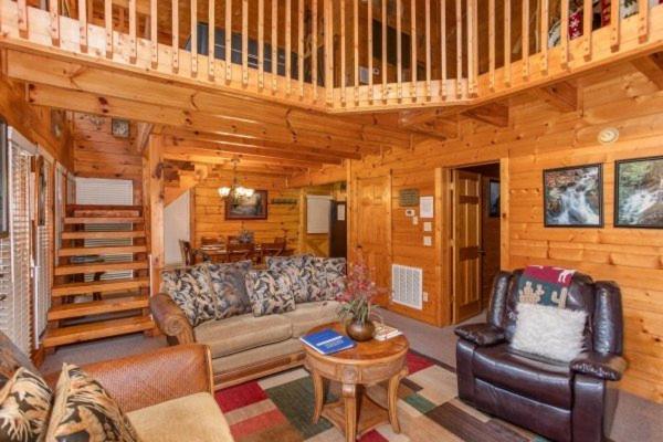Smokey Max Cabin Pigeon Forge Exterior photo